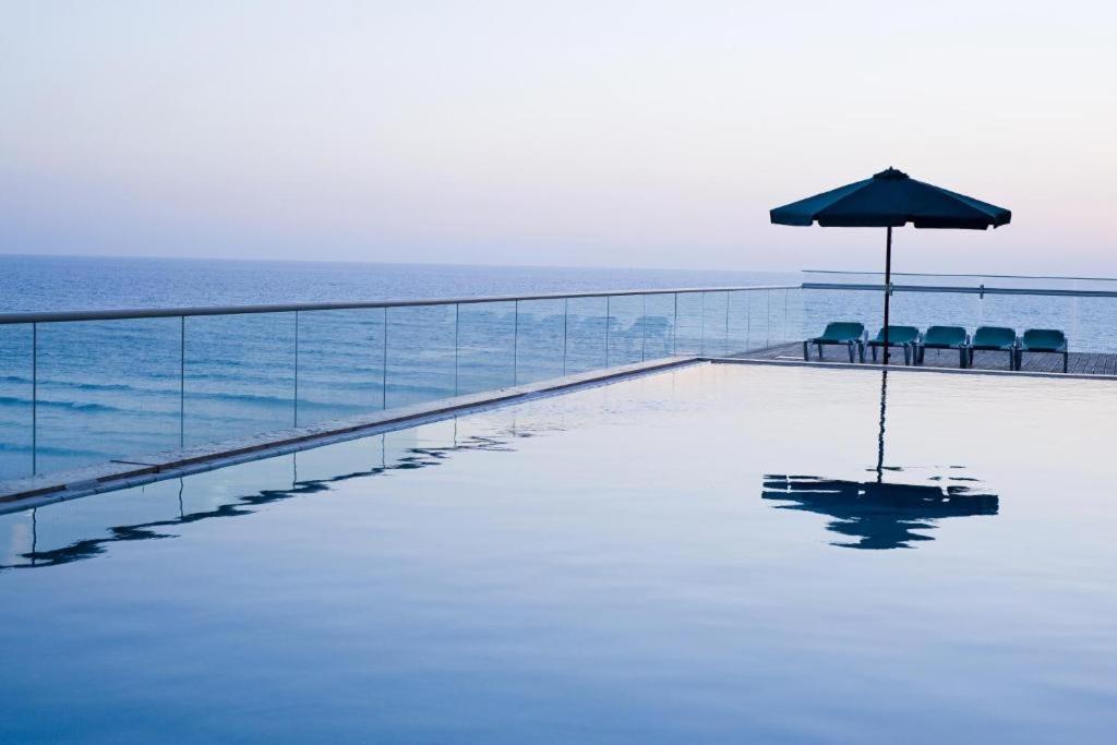 Share Suites Hotel Bat-Yam Bat Yam Exterior foto
